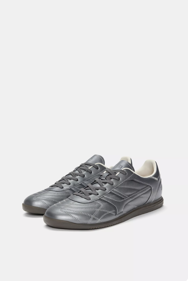 Captura de pantalla 2025-09-27 a las 12.15.32 Zapatillas retro metalizadas